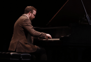 Aaron Wyanski-photo at piano