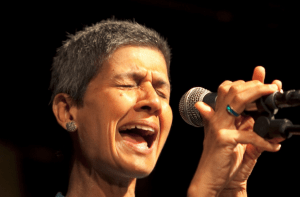 Christine Correa artist photo 2
